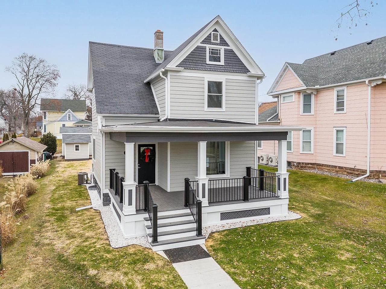 419 1st Street, Baraboo, WI 53913 Zillow