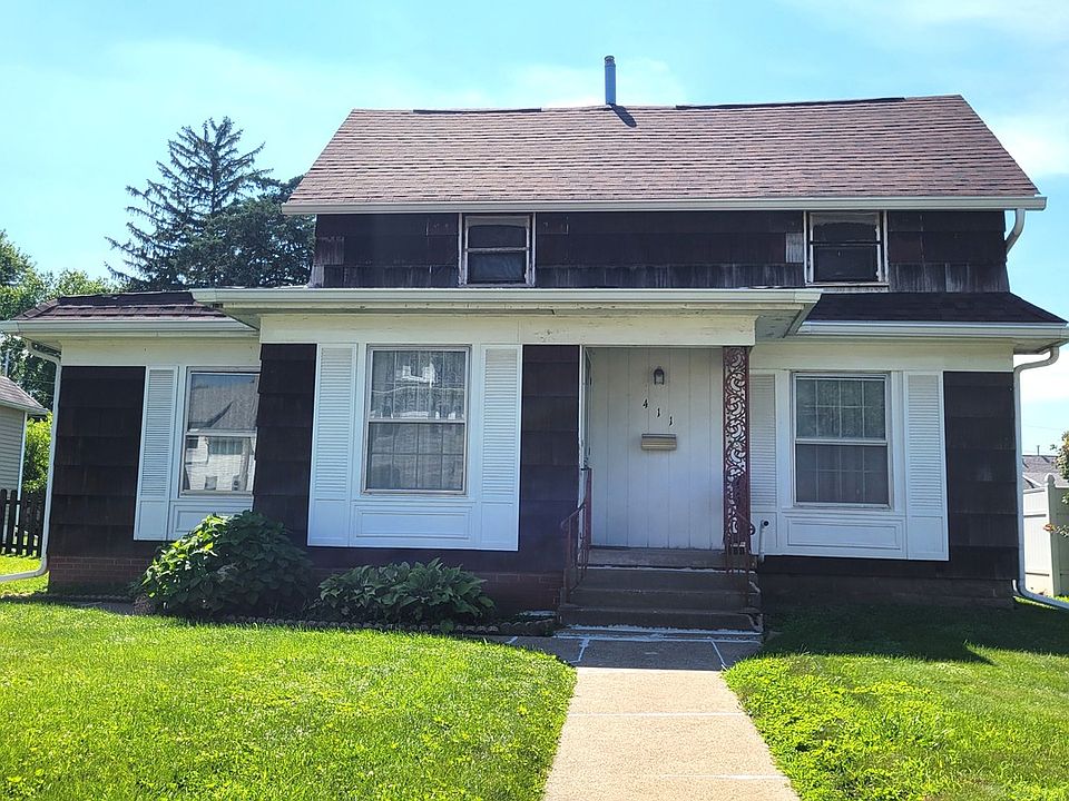 1st image of 411 39th St