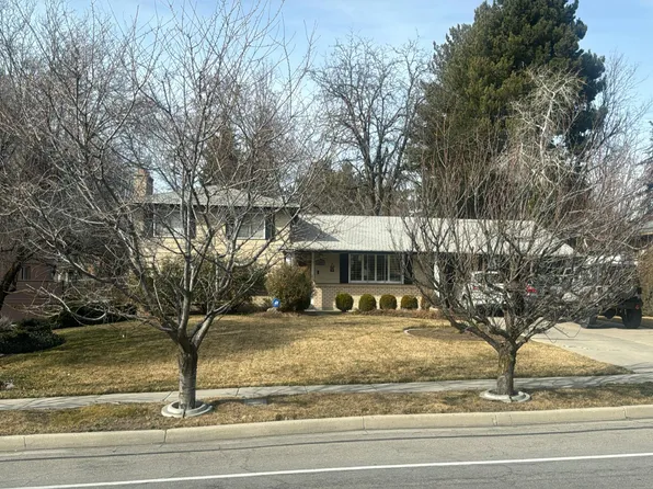 4906 S Cottonwood Ln, Holladay, UT 84117