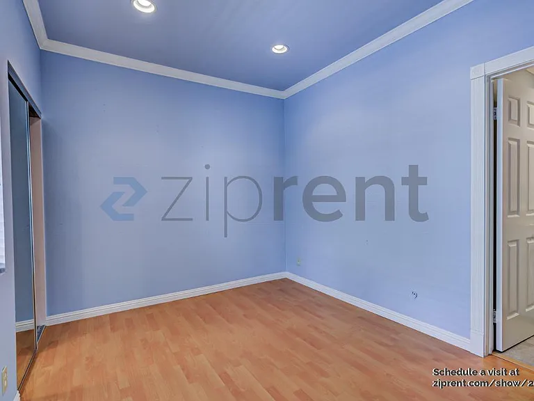 601 N Kenwood St #204 — Photo 14