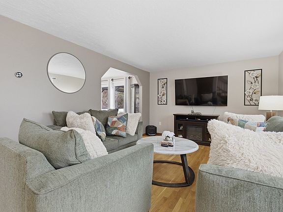 4th image of 7 Webster St Unit 7