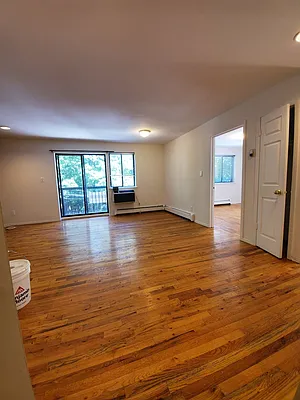 Rented by Bahar Management | media 31