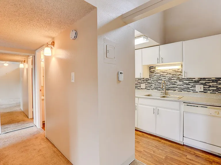 Summit View Village Apartments — Photo 17