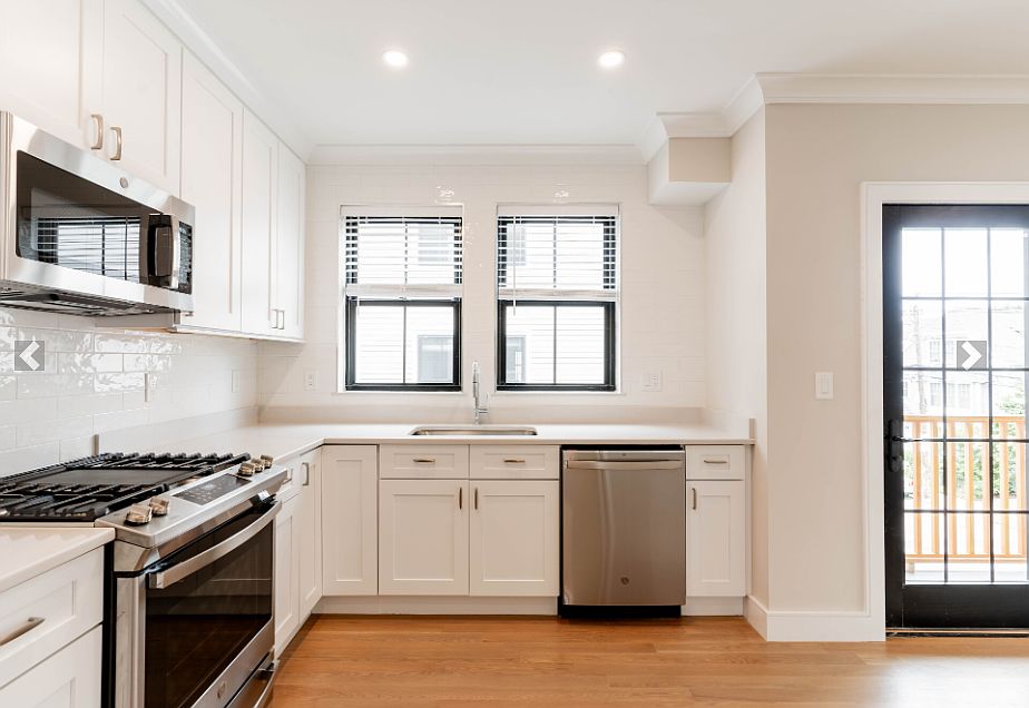 1st image of 285 Lamartine St #3