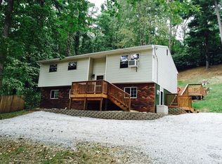 435 County House Ln, Marietta, OH 45750