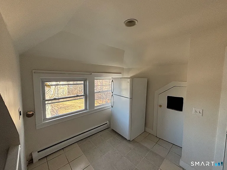 358 Park Ave #3 — Photo 8