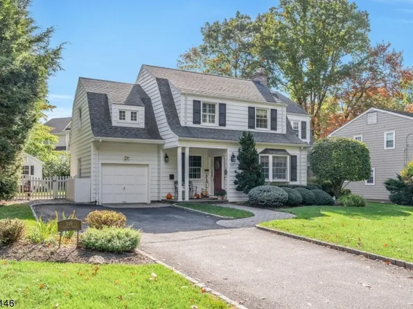349 Norman Dr, Ramsey Boro, NJ 07446