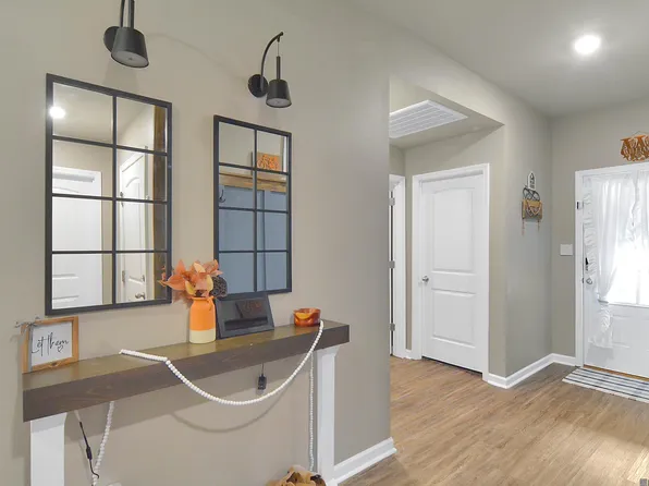 30891 Clearview Ct, Denham Springs, LA 70726