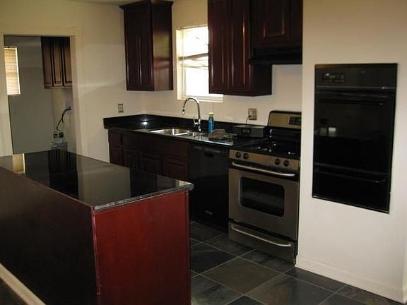 4th image of 4929 Corinne St