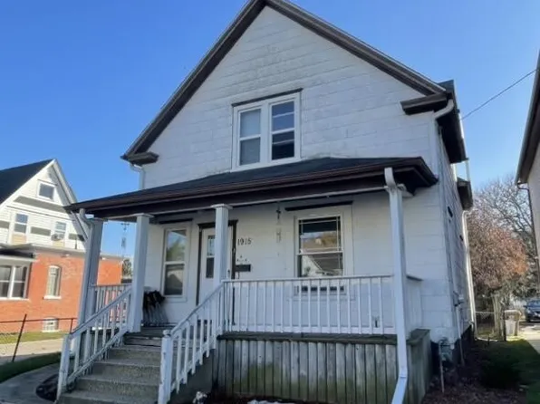 1915 61st STREET, Kenosha, WI 53143