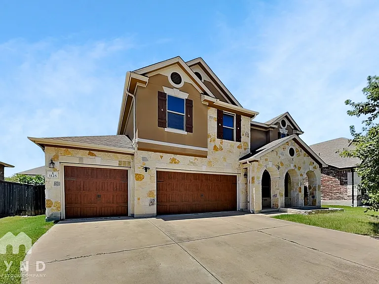 1125 Sampley Ln — Photo 24