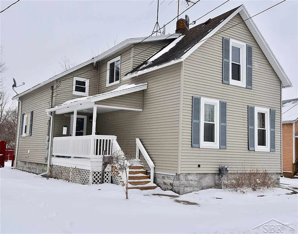 405 Caroline St photo 1