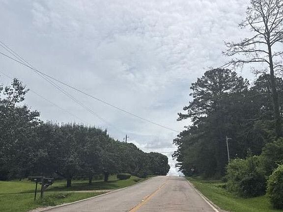 4th image of 645 Teaver Rd
