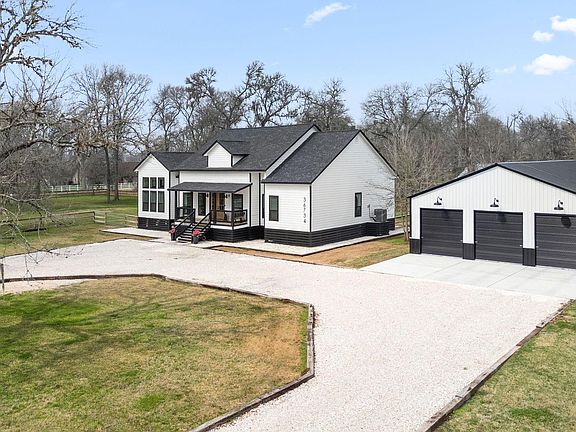 2nd image of 36734 Stirrup Rd