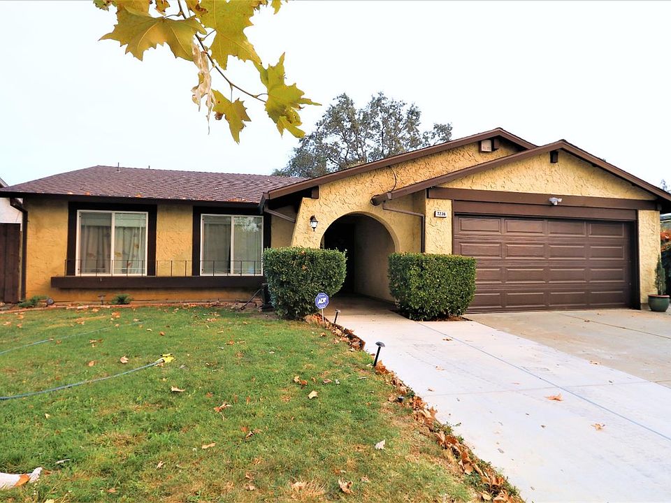 2nd image of 7236 Parkvale Way