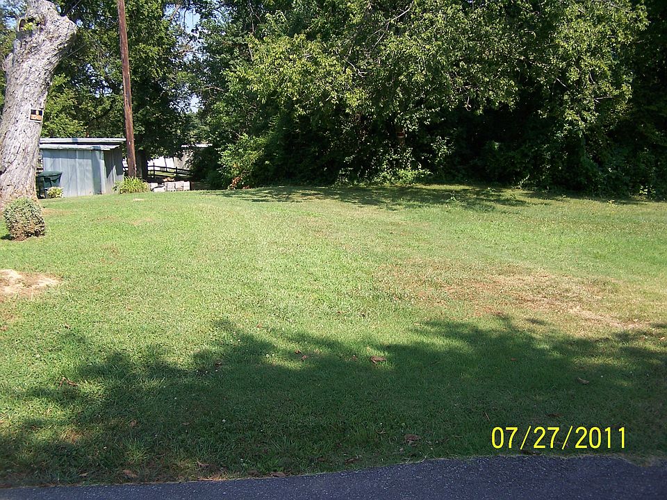 1st image of Rozelle Ave #C