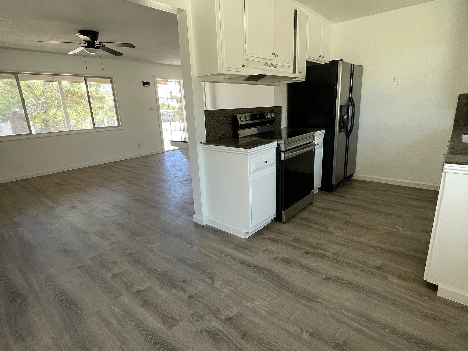 2 bed, 1090 sqft, $1,500 — Photo 4
