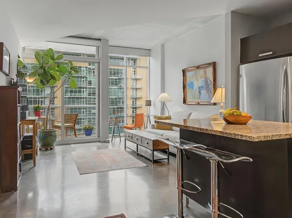 600 12th Ave S APT 1510, Nashville, TN 37203