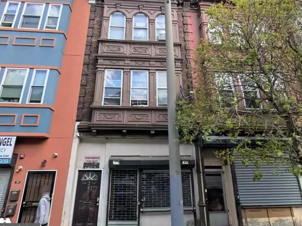 207 S 60th St, Philadelphia, PA 19139