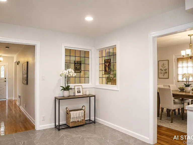 121 Manhasset Ave — Photo 16