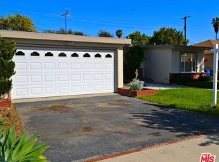 7332 Leescott Ave, Van Nuys, CA 91406