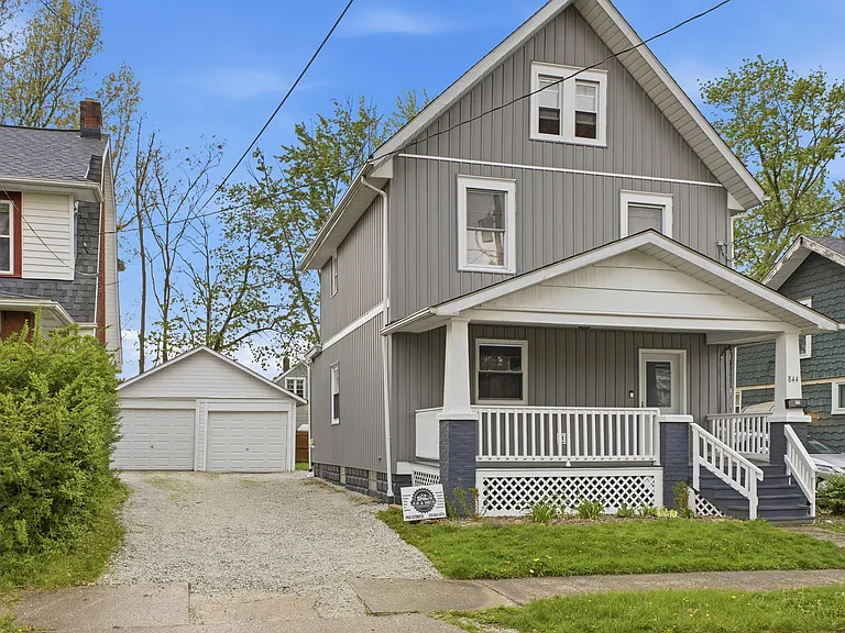 844 Harrison Ave — Photo 2