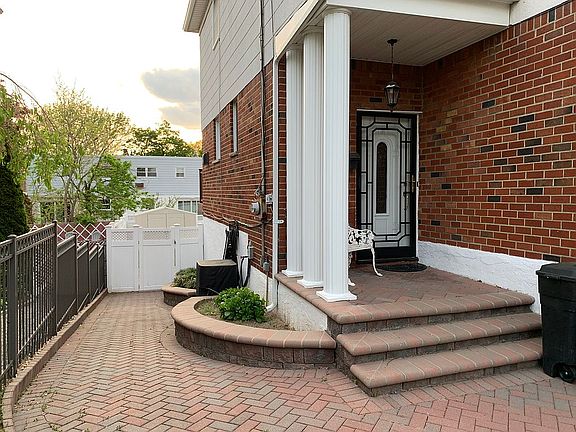 3rd image of 1533 Stadium Ave