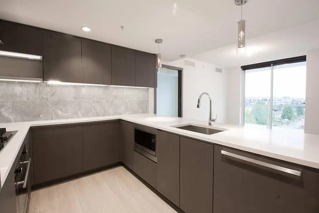 2 bed, 883 sqft, $2,750 — Photo 4