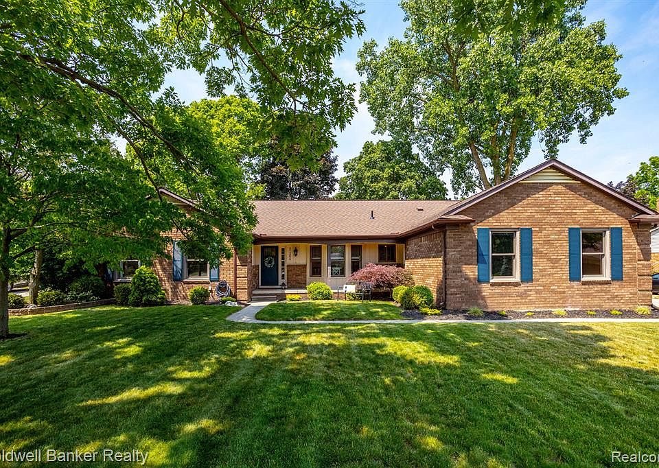 21264 Parklane St, Farmington, MI 48335 MLS 20230049028 Zillow