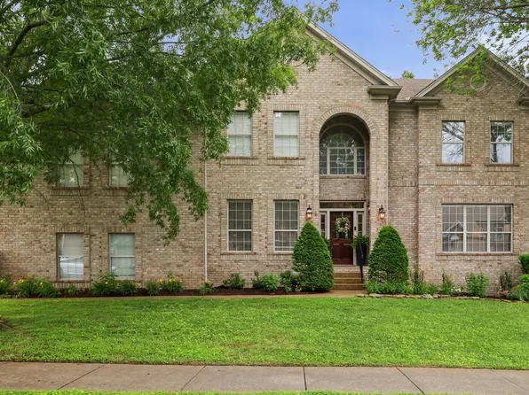 430 Logans Cir, Franklin, TN 37067