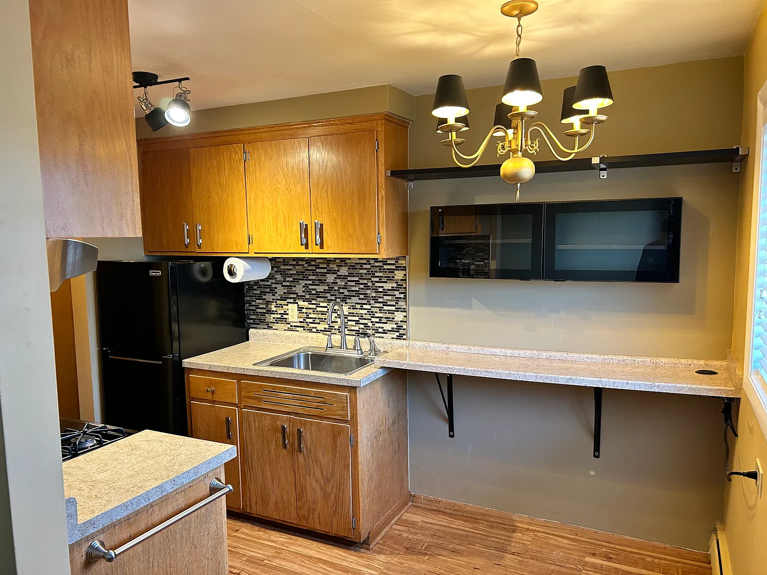 2 bed, 800 sqft, $1,260 — Photo 2
