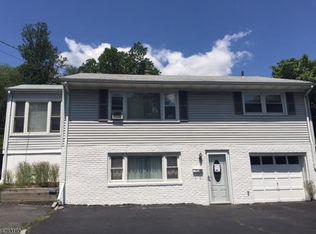 118 Littleton Rd, Morris Plains, NJ 07950