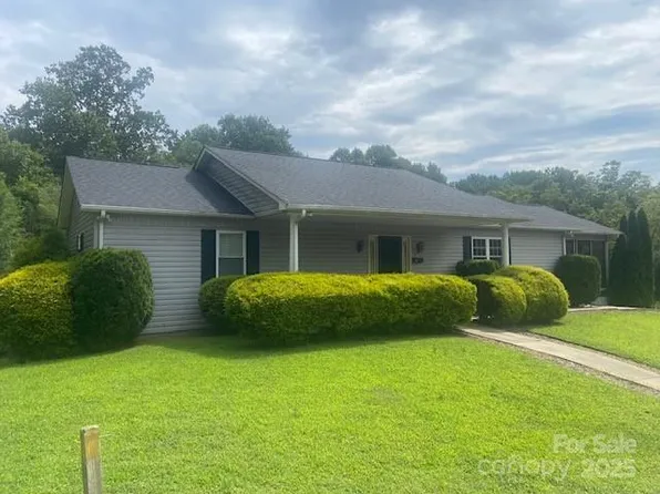 710 Conley Pl NW, Lenoir, NC 28645