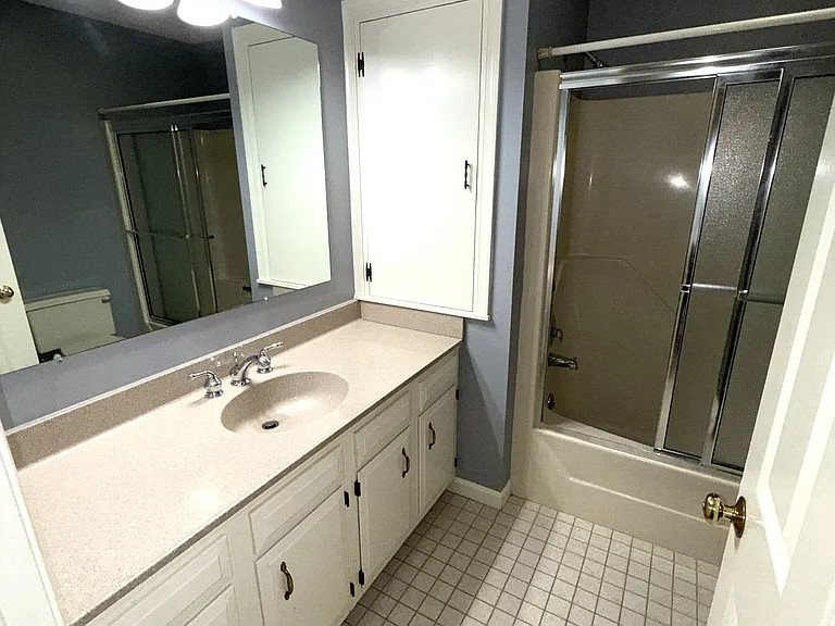 704 Allenview Dr — Photo 10