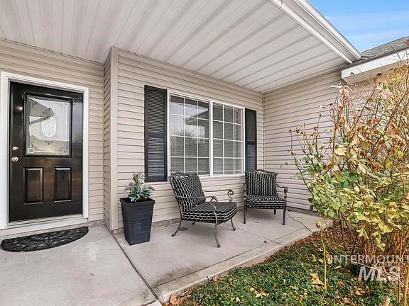 3rd image of 2308 Eastwood Rd