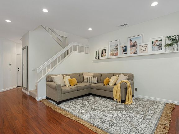 5th image of 107 Mayfair
