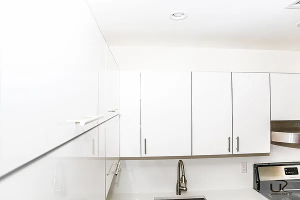 Rented by Urban Realty NYC | media 22