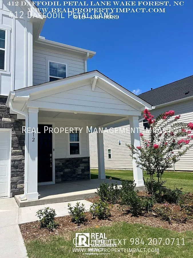 Modern Farmhouse - 5 Bedroom, 4 Bath in Rosedale Neighborhood of Wake Forest — Photo 4