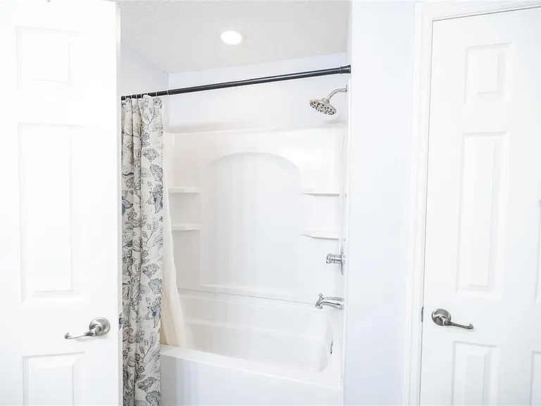 4514 Limerick Dr — Photo 23