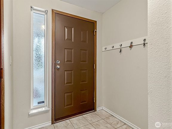 4th image of 2611 NE 23rd Place