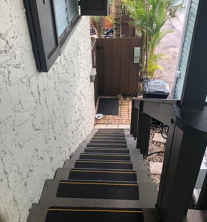 1st image of 103 1/2 SE 12th Ave