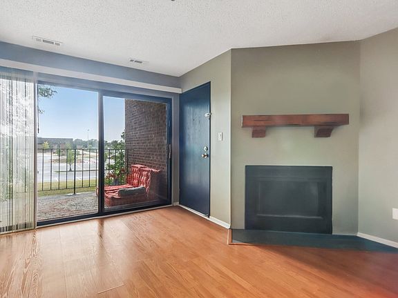 4th image of 720 Weidner Rd APT 200