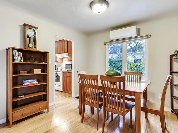 3rd image of 321 Nara Visa Rd NW