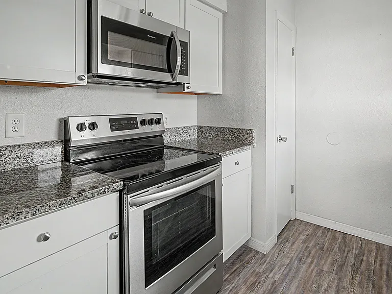 7210 N Manhattan Ave #621 — Photo 32