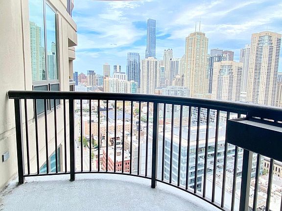 5th image of 400 N Lasalle St #2804