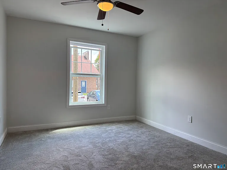 1085 Whalley Ave #9 — Photo 9