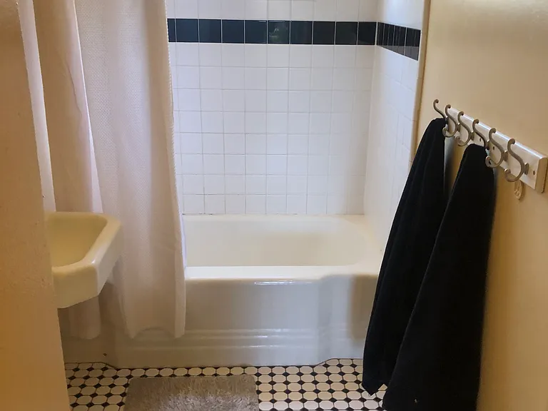 716 Santa Ana Dr — Photo 2