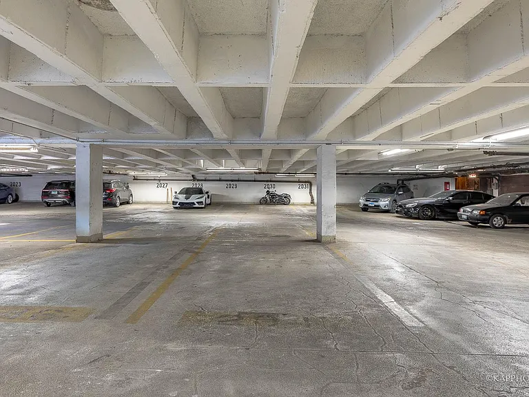 6700 S South Shore Dr #22B — Photo 28