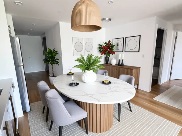 402 East 118th Street image 2 of 13