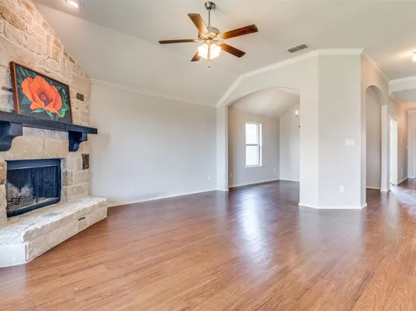 609 Dyann Dr, Royse City, TX 75189
